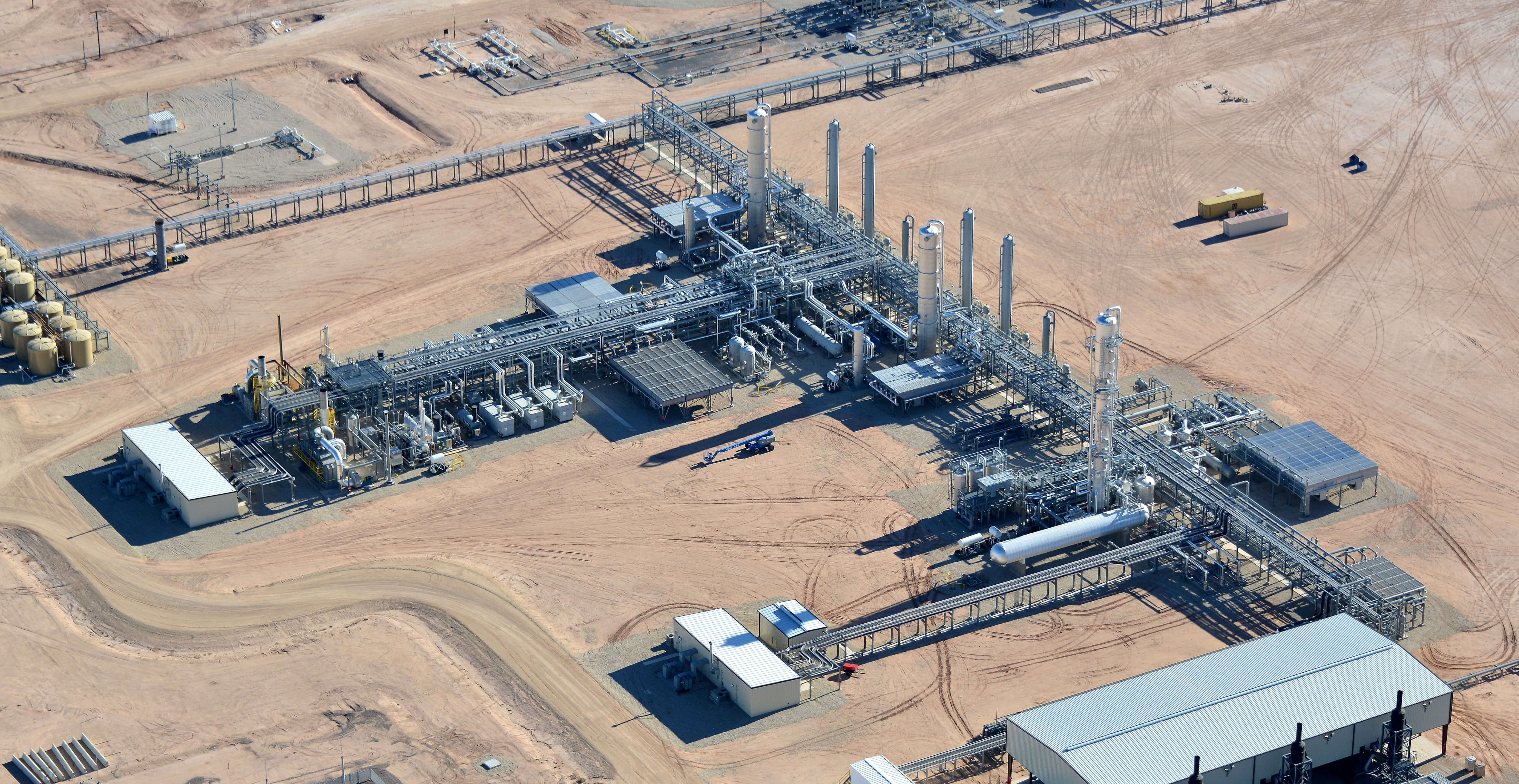 Natural Gas Processing Plants and the Technology That Drives Them